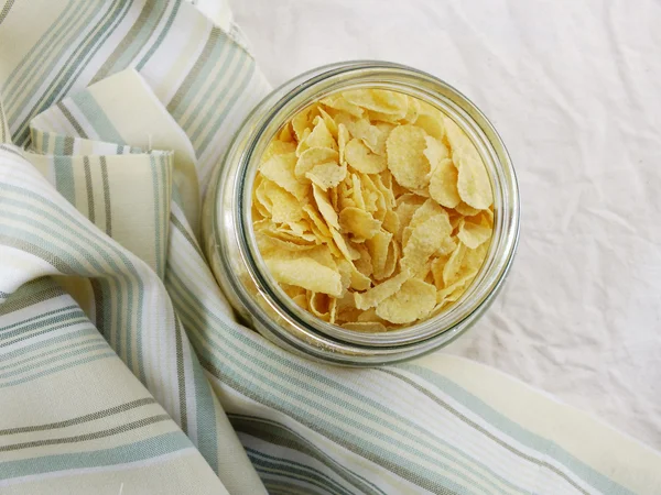 Nahaufnahme von Cornflakes in der Grasflasche — Stockfoto