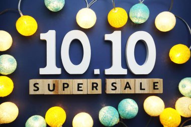 10.10 Super Sale alfabe harfi mavi arkaplanda LED pamuk topları
