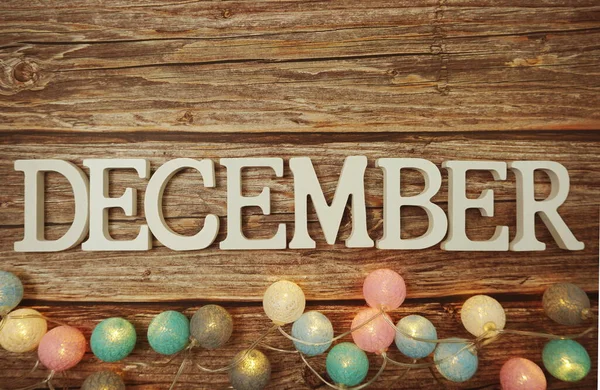 December Alfabet Brief Met Led Katoenen Ballen Houten Achtergrond — Stockfoto