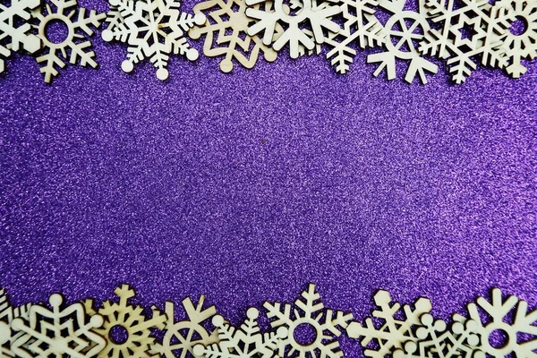 Дерев Яна Рамка Сніжинки Фіолетовому Блискучому Фоні — стокове фото