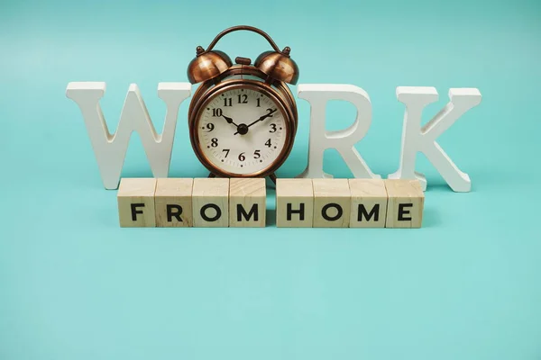 Work Home Alphabet Buchstaben Mit Wecker Auf Blauem Hintergrund — Stockfoto