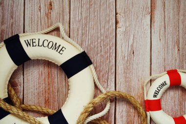 Ahşap arka planda uzay kopyası bulunan Deniz Ürünleri Dekorasyonu