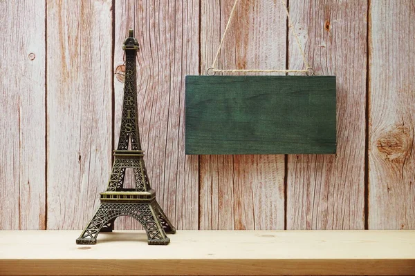 Empty Wooden Hanging Wooden Background Eiffel Tower Home Decor Wooden — Stock Photo, Image