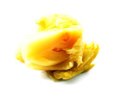 Beyaz arka plan üzerinde turşu hardal yaprak