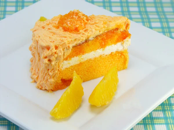 Summer citrus sponge cake — Stock Photo, Image