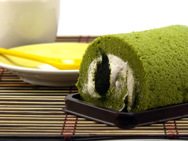 Roll cake of the powdered green tea — Stock Photo, Image