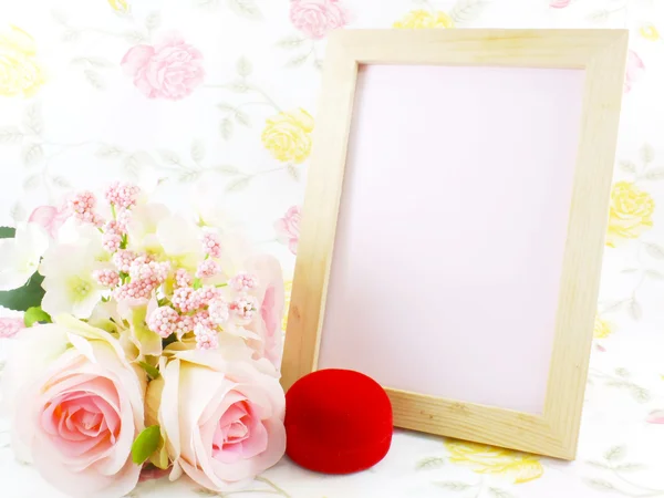 Romantyczny kwiatowy rama tło róż — Zdjęcie stockowe