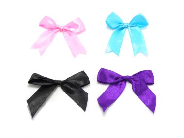 Renkli Yay ve beyaz arka plan üzerinde izole şerit