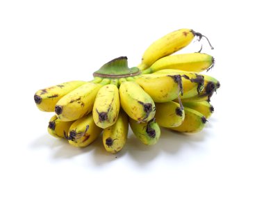 Beyaz arkaplanda izole edilmiş muz