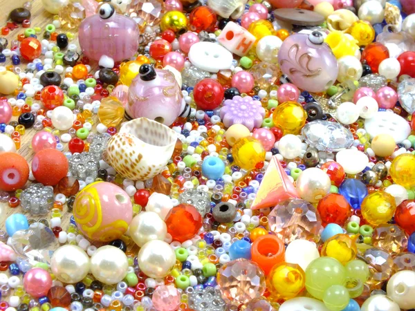 Perles de couleurs plastiques couleurs plastiques — Photo