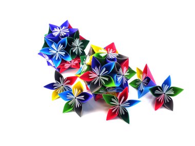 origami birim çiçekleri beyaz arka plan üzerinde izole