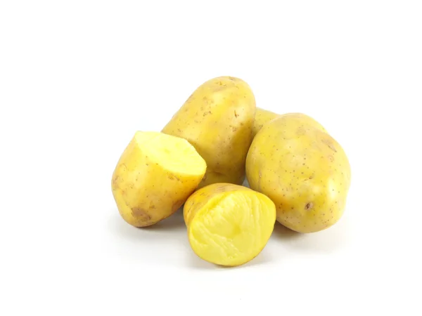 Kartoffeln isoliert auf weißem Hintergrund — Stockfoto