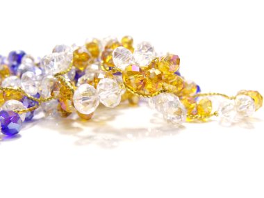 Kristal kolye beyaz ve altın