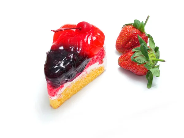 Sponge cake with strawberries and vanilla cream — Stock Photo, Image