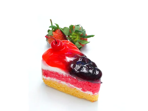 Sobremesa Cheesecake com molho de bagas — Fotografia de Stock