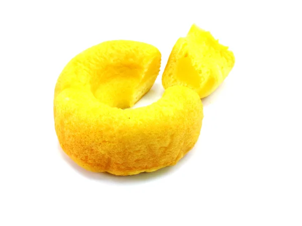 Bolo de donut de creme de baunilha no fundo branco — Fotografia de Stock