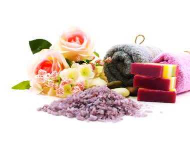 Spa ile deniz tuzu ve karışık meyve sabun kavramı