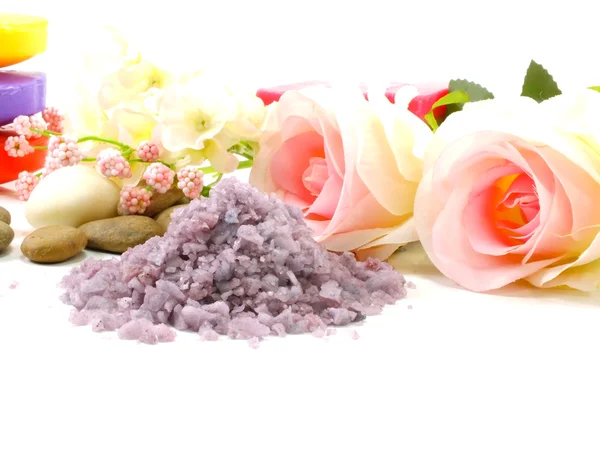 Spa ile deniz tuzu ve karışık meyve sabun kavramı