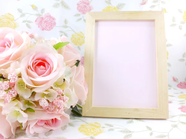 Güzel çiçek dekorasyon ve uzay yazmak için boş alan