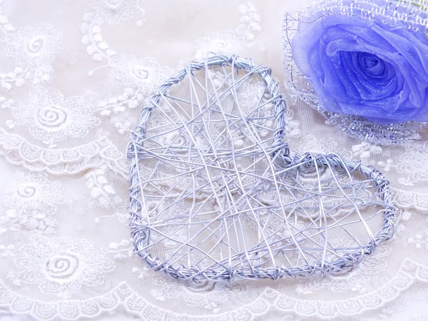 Sevgililer günü kalp ve gül çiçek arka plan kavramı ile