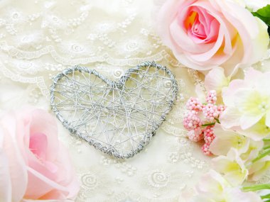 Sevgililer günü kalp ve gül çiçek arka plan ile