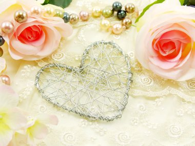 Sevgililer günü kalp ve gül çiçek arka plan ile