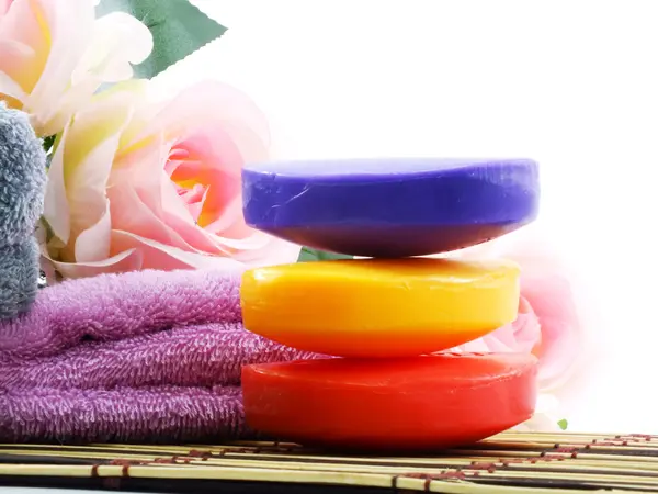 Jabón para el cuidado de la piel limpia y saludable con vitamina natural —  Fotos de Stock