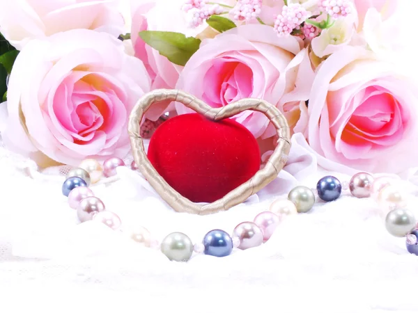 Valentinstag mit Herz und Rosenblume Hintergrundkonzept — Stockfoto