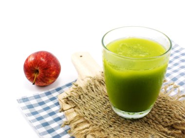 Yeşil şeytan avokado güler yüzlü seçici odak