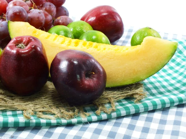 Friss gyümölcsök vegyes gyümölcs háttér egészséges táplálkozás-Fogyókúra szerelem gyümölcs — Stock Fotó