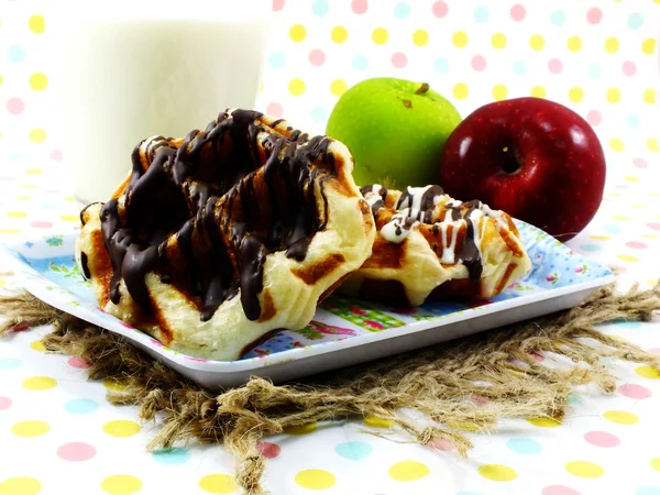 Homemade sweet waffles with dark and white chocolate flavor — Stock Photo, Image