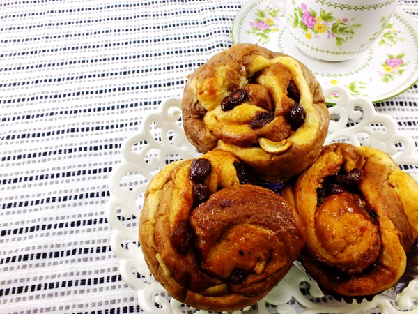 Petits pains sucrés gâteau à la cannelle — Photo