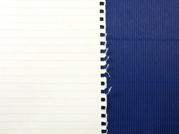Κοντινό πλάνο άνοιγμα Σημείωση χαρτί σε φόντο ξύλινη με αντίγραφο χώρου — Φωτογραφία Αρχείου