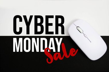 Siber Pazartesi indirimi metni ve beyaz ve siyah arkaplan üzerine kablosuz fare