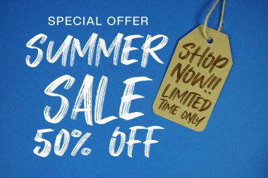 Yaz indirimi% 50 indirimli Fiyat etiketli Sınırlı Zaman Dükkanı