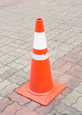 yol koni çimento katta