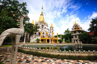 Hochiminh City, Vietnam - 02 thng 7, 2015: Landscape of Buu Long Buddhist temple in Ho Chi Minh City, Vietnam This temple at Long Binh ward t, district 9 in Hochiminh city, Vietnam