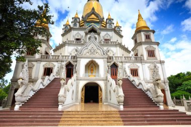 Hochiminh City, Vietnam - 02 thng 7, 2015: Landscape of Buu Long Buddhist temple in Ho Chi Minh City, Vietnam This temple at Long Binh ward t, district 9 in Hochiminh city, Vietnam clipart