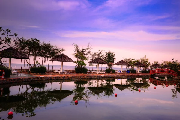 Cangio, Hochiminh City, Vietnam - June 28, 2015 - a saltwater pool in the tourist resort in cangio, Hochiminh City, Vietnam — Zdjęcie stockowe