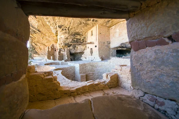 Balkon Evi 'nin içi. Colorado' daki Mesa Verde Ulusal Parkı 'nda tarihi bir Pueblo uçurumu..