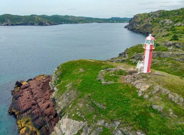 Brigus Deniz Feneri 'nin hava görüntüsü. Brigus kasabası, Newfoundland çok uzakta..