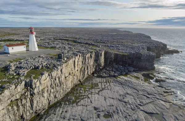 Cape Norman Deniz Feneri Cook 's Harbour, Newfoundland yakınlarındaki kayalık kayalıklarda bulunur..