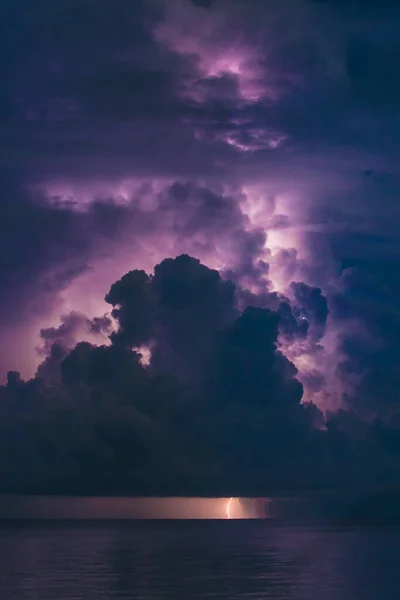 Thunderstorm Sea Lightning Beats Water — Stock Photo, Image