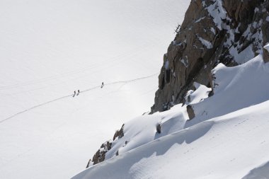 Bazı büyük arazi Chamonix, Fransa Kayak