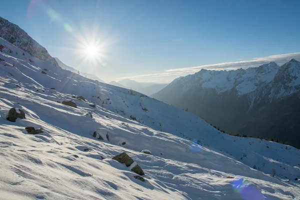 Epikus táj, a tetején az Aiguille du Midi — Stock Fotó