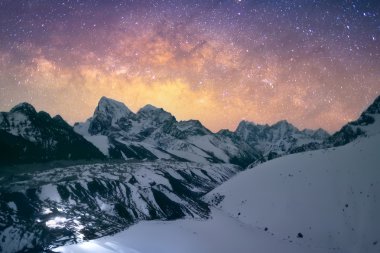 Samanyolu Dağları üzerinde