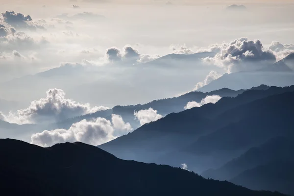 美丽的雾日出 — 图库照片