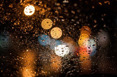 Renkli arka plan doku camına su damlaları