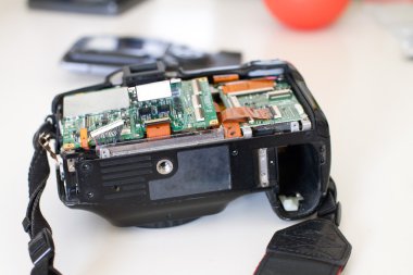 Dijital refleks fotoğraf makinesi onarım