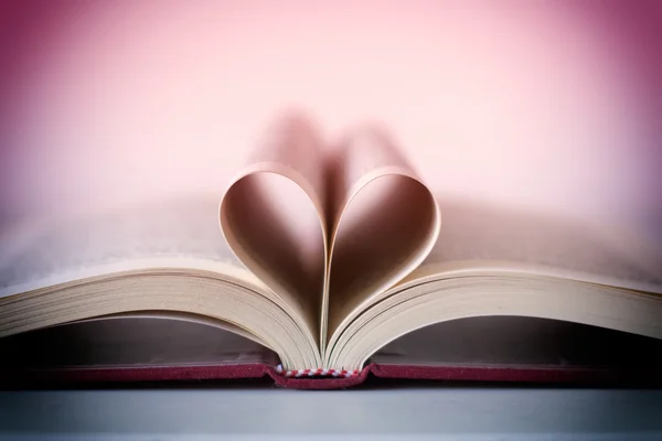 Romantyczne serce powieści — Zdjęcie stockowe